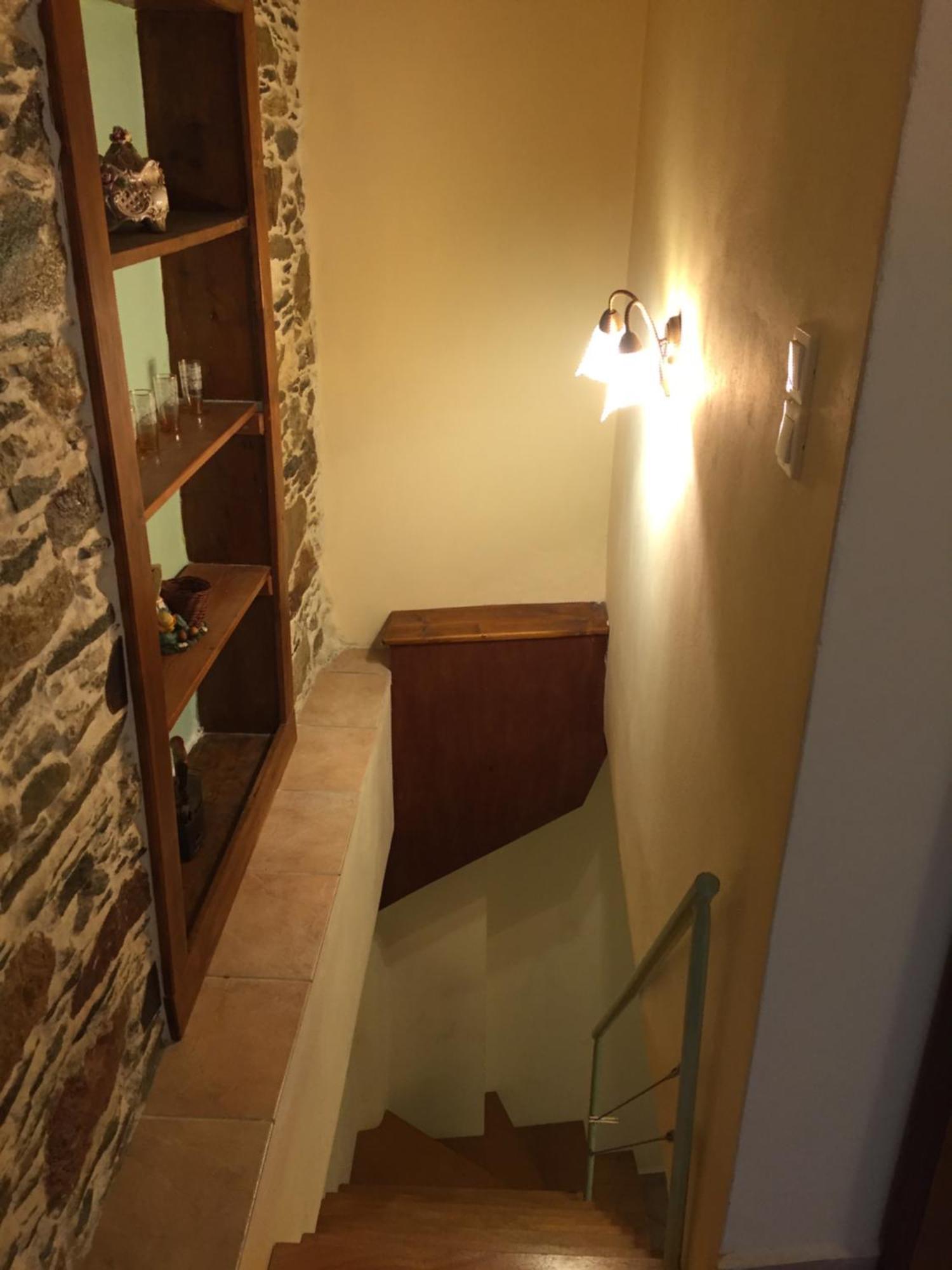 Apartment 1872 Tonia, Two Level Cozy Stony