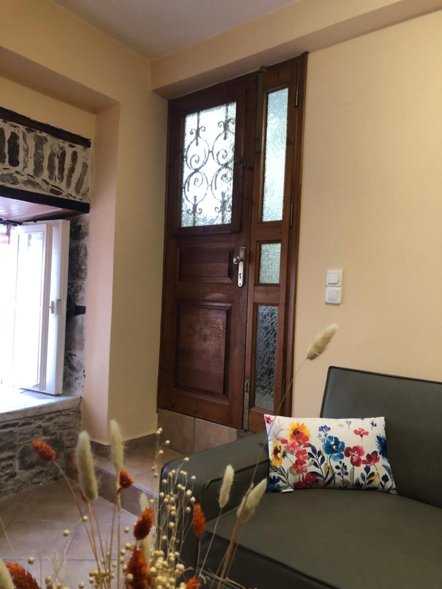 Apartment 1872 Tonia, Two Level Cozy Stony