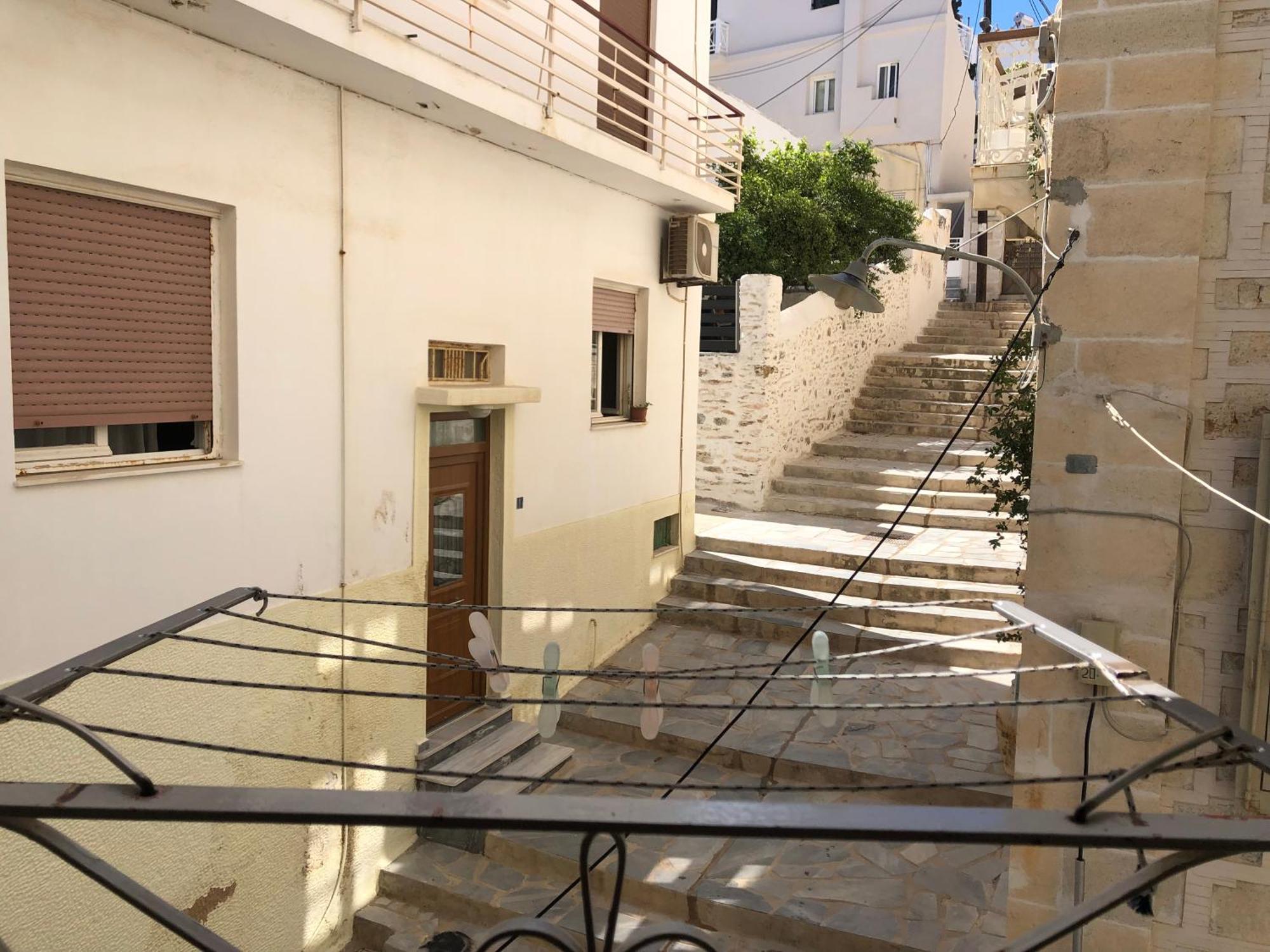 Apartment 1872 Tonia, Two Level Cozy Stony Ermoupoli
